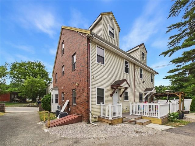 11 Woodrow Ave 11, Boston, MA 02124