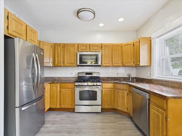 11 Woodrow Ave 11, Boston, MA 02124