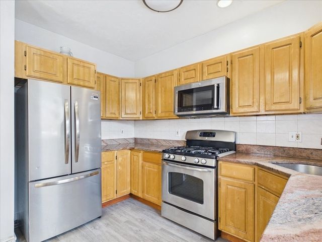 11 Woodrow Ave 11, Boston, MA 02124