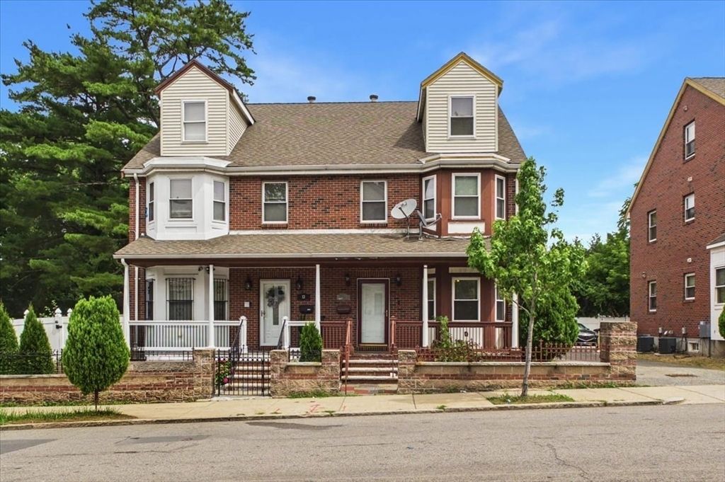 11 Woodrow Ave 11, Boston, MA 02124