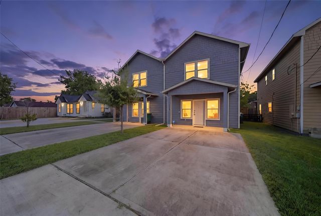 4528 Mayflower Street B, Houston, TX 77051