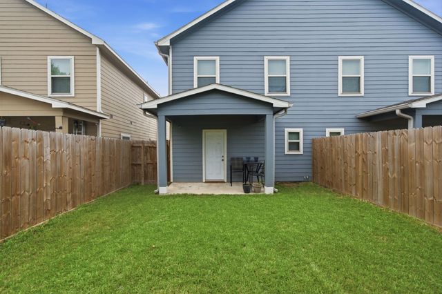 4528 Mayflower Street B, Houston, TX 77051