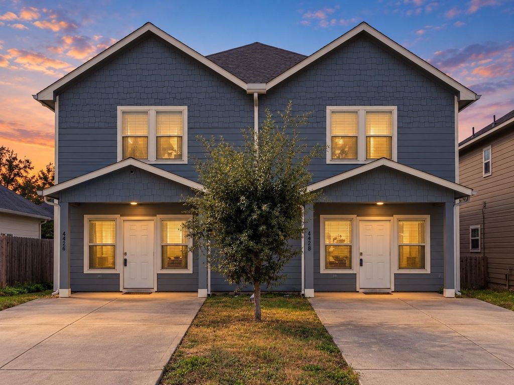 4528 Mayflower Street B, Houston, TX 77051