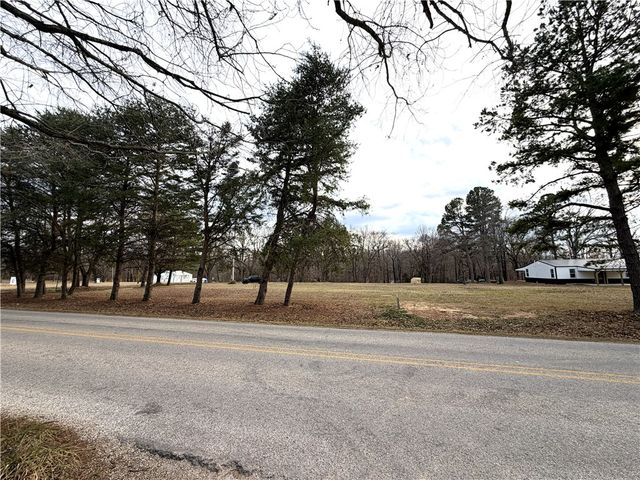 2961 Clark Road, Fayetteville, AR 72704