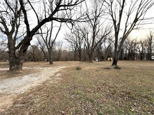 2961 Clark Road, Fayetteville, AR 72704