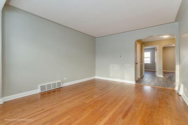 8367 S Baltimore Avenue, Chicago, IL 60617