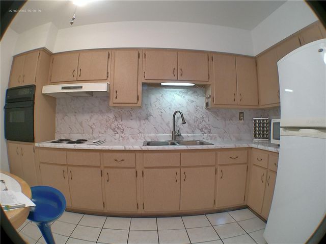 2011 AUSTRALIA WAY W 36, Clearwater, FL 33763