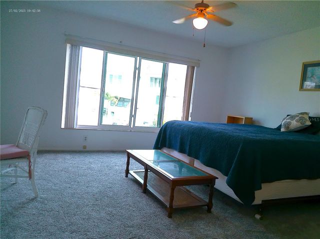 2011 AUSTRALIA WAY W 36, Clearwater, FL 33763