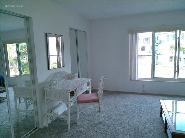 2011 AUSTRALIA WAY W 36, Clearwater, FL 33763