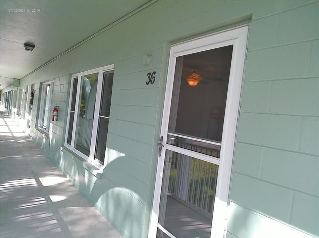 2011 AUSTRALIA WAY W 36, Clearwater, FL 33763