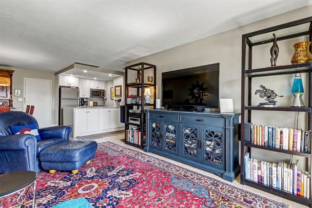 3212 NE 12th Street 502, Pompano Beach, FL 33062