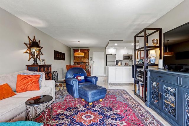 3212 NE 12th Street 502, Pompano Beach, FL 33062