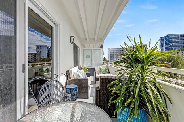 3212 NE 12th Street 502, Pompano Beach, FL 33062