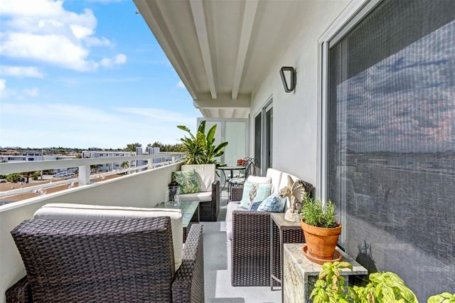 3212 NE 12th Street 502, Pompano Beach, FL 33062