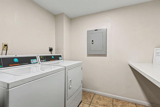 3212 NE 12th Street 502, Pompano Beach, FL 33062