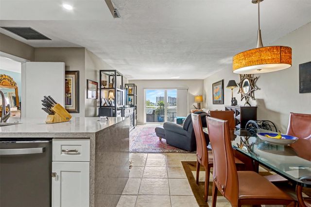 3212 NE 12th Street 502, Pompano Beach, FL 33062