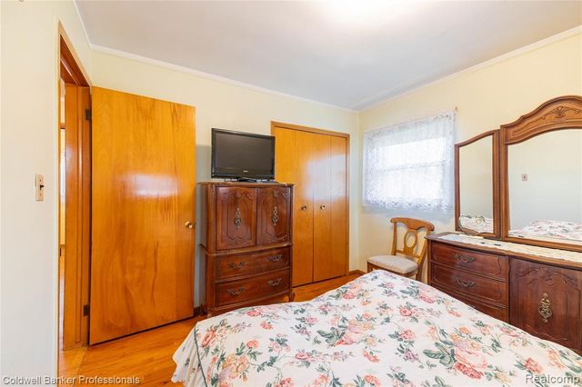 8915 Wormer Avenue, Redford, MI 48239