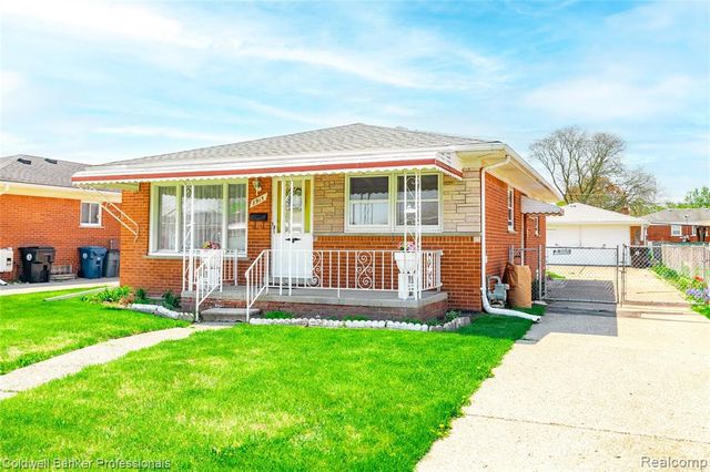 8915 Wormer Avenue, Redford, MI 48239