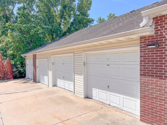 1100 KENNESAW RIDGE RD 1005, Columbia, MO 65202