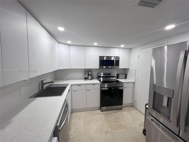 800 West Ave 635, Miami Beach, FL 33139