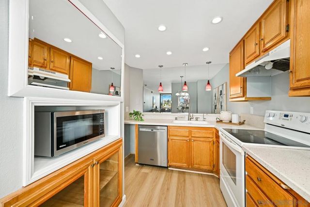 3130 Avenida De Portugal 302, San Diego, CA 92106