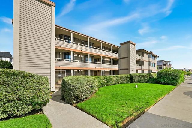 3130 Avenida De Portugal 302, San Diego, CA 92106