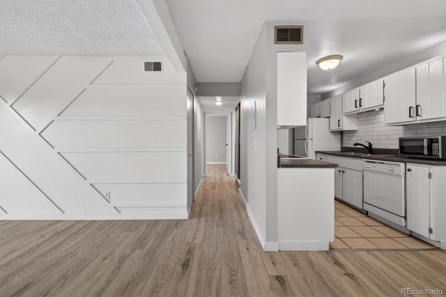 16359 W 10th Avenue XX5, Golden, CO 80401