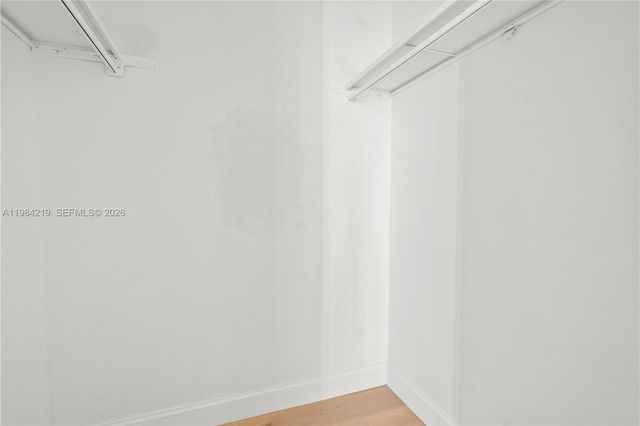 8870 Fontainebleau Blvd 503, Miami, FL 33172