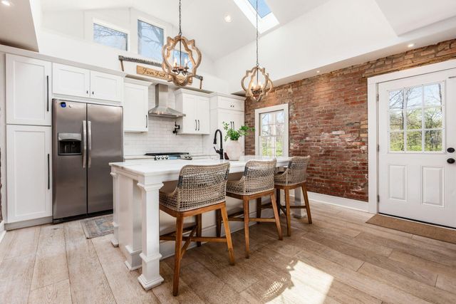 8058 Flint Road, Columbus, OH 43235
