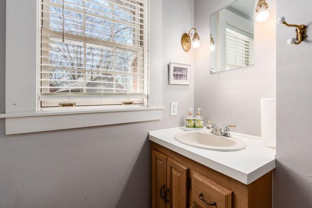 8058 Flint Road, Columbus, OH 43235