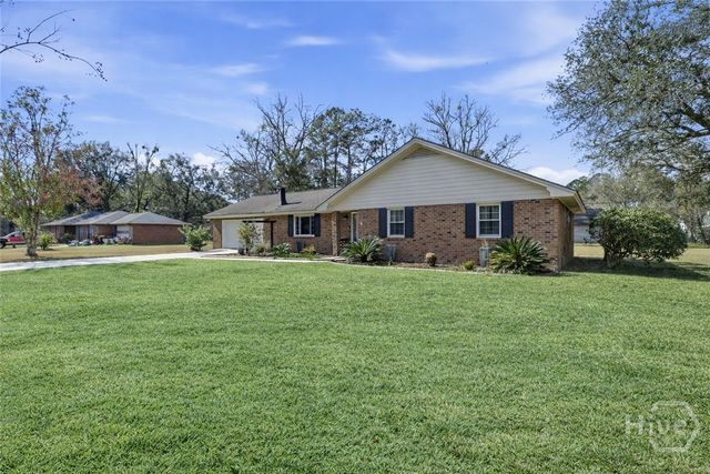 73 Bea Road, Richmond Hill, GA 31324