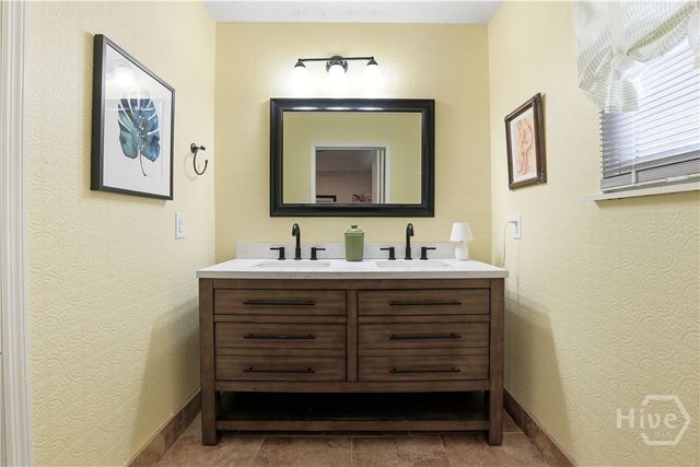 73 Bea Road, Richmond Hill, GA 31324