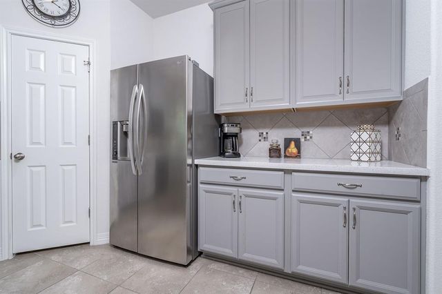 1217 Naranjo DR, Georgetown, TX 78628