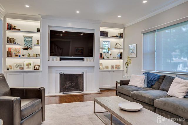 812 Abbott Street, Highland Park, NJ 08904
