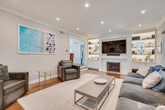 812 Abbott Street, Highland Park, NJ 08904