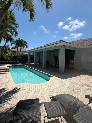 16479 SW 53rd St, Miami, FL 33185