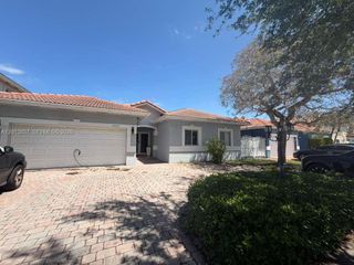 16479 SW 53rd St, Miami, FL 33185
