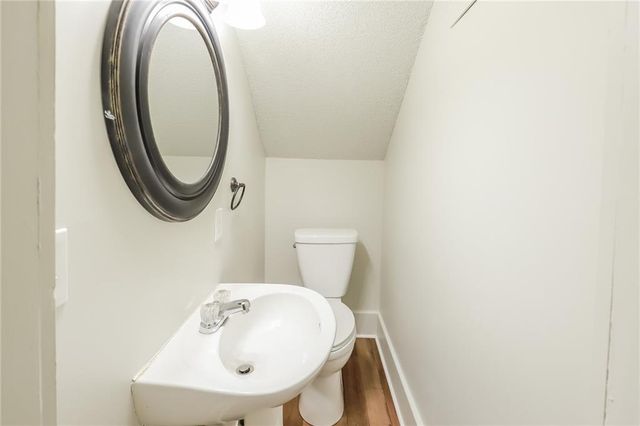 701 E Peoria Street, Paola, KS 66071