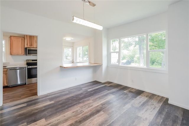 701 E Peoria Street, Paola, KS 66071