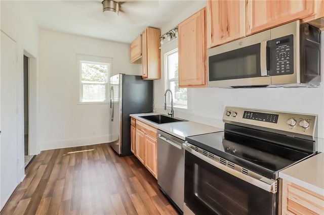701 E Peoria Street, Paola, KS 66071
