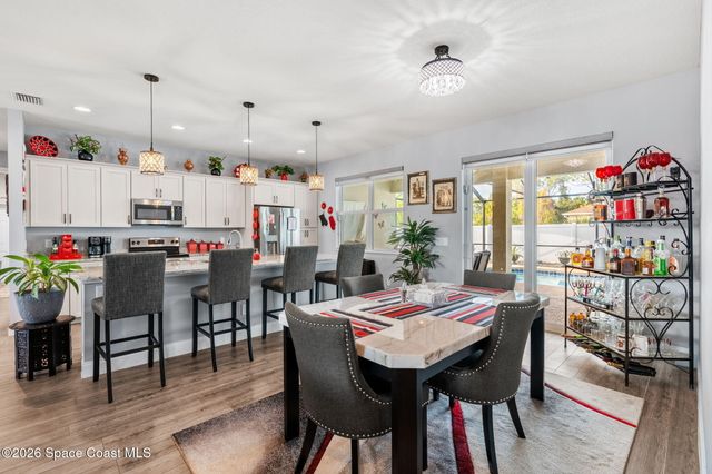 984 Captiva Island Circle SW, Palm Bay, FL 32908