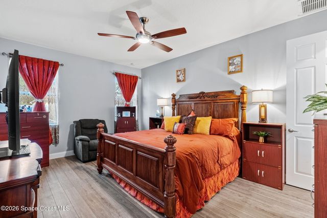 984 Captiva Island Circle SW, Palm Bay, FL 32908