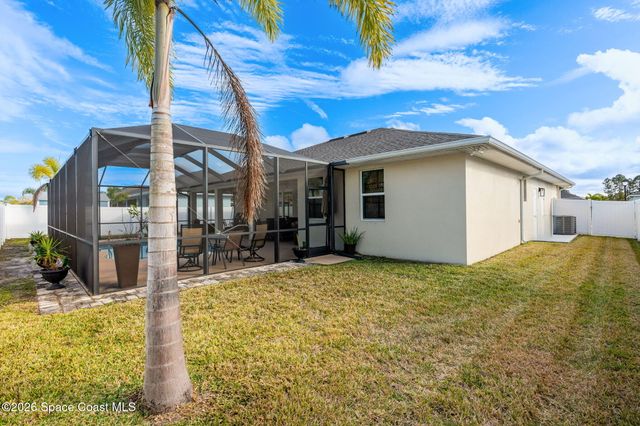 984 Captiva Island Circle SW, Palm Bay, FL 32908