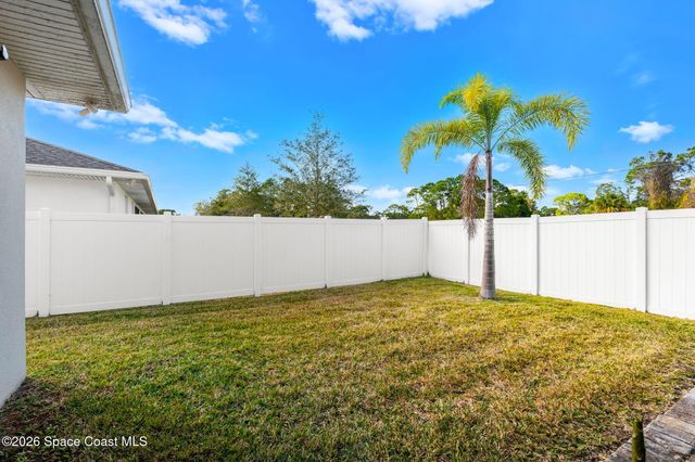 984 Captiva Island Circle SW, Palm Bay, FL 32908