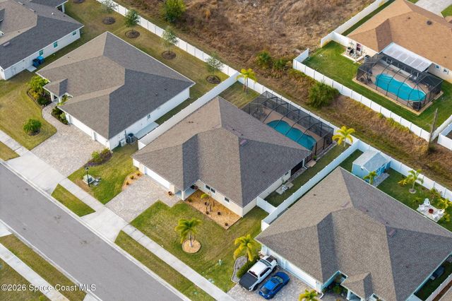 984 Captiva Island Circle SW, Palm Bay, FL 32908