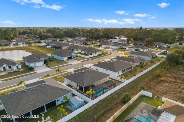 984 Captiva Island Circle SW, Palm Bay, FL 32908