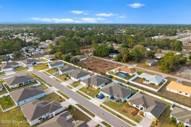 984 Captiva Island Circle SW, Palm Bay, FL 32908