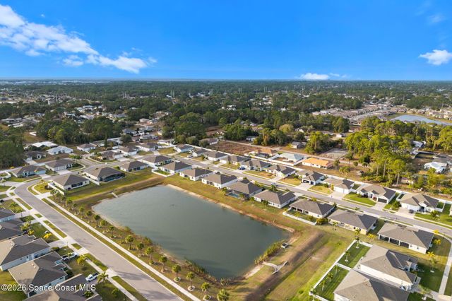 984 Captiva Island Circle SW, Palm Bay, FL 32908