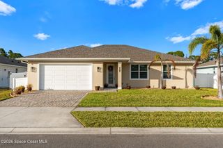 984 Captiva Island Circle SW, Palm Bay, FL 32908