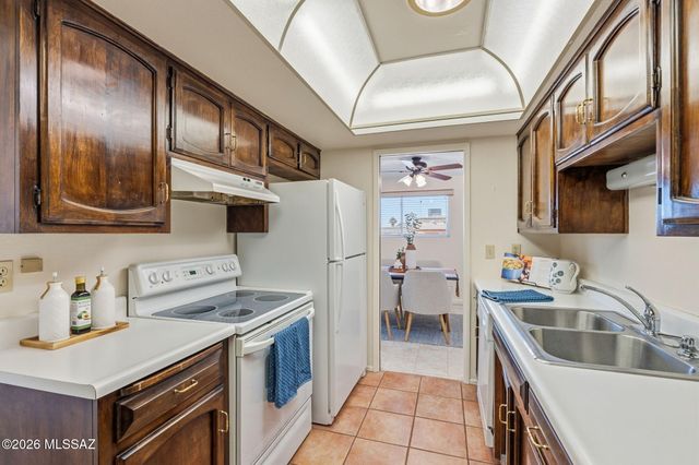 750 S Calle Del Sol, Tucson, AZ 85710